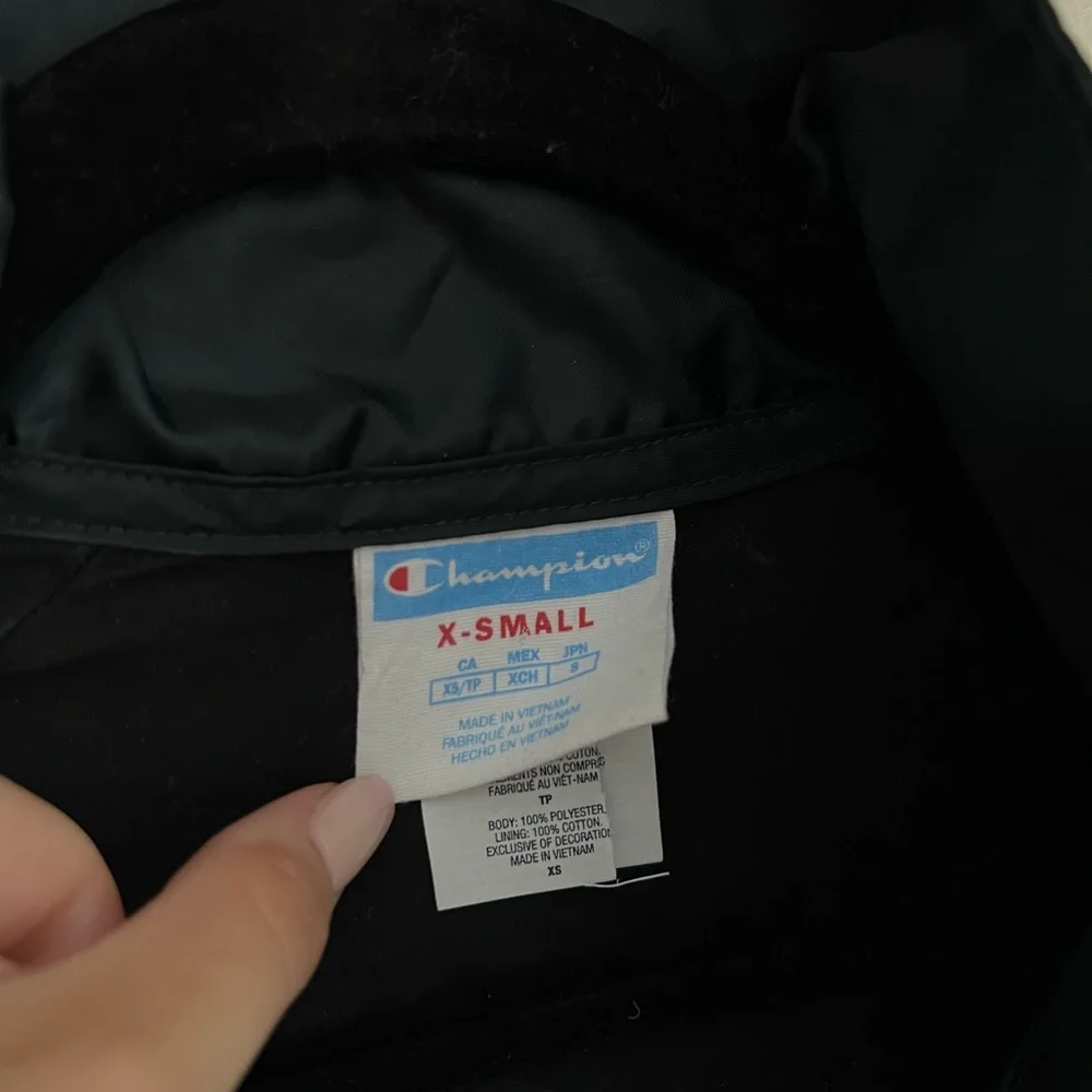 Champion Vintage Style Cropped Windbreaker - Picture 3 of 7
